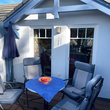 99 7, Ginsterweg 6 E