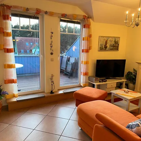 99 7, Ginsterweg 6 E Apartment