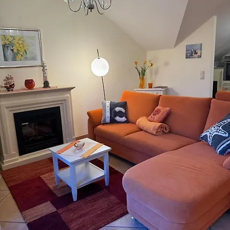 99 7, Ginsterweg 6 E Apartment *